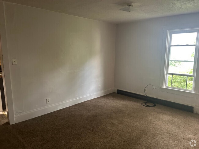 Building Photo - 539 1/2 Washington St Rental
