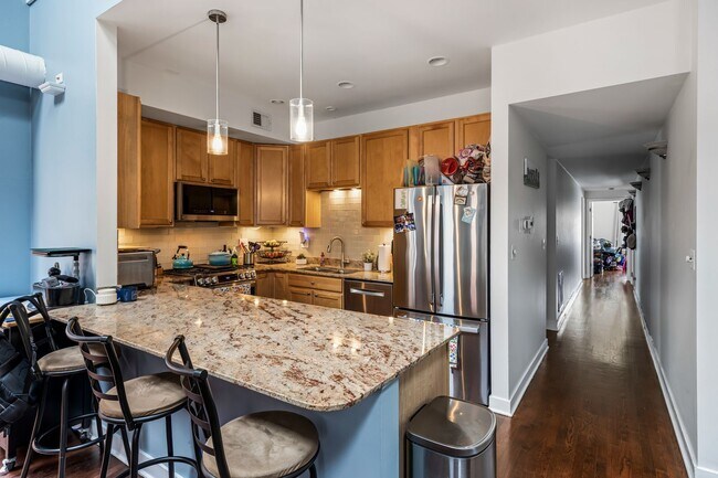 Photo - 811 W Superior St