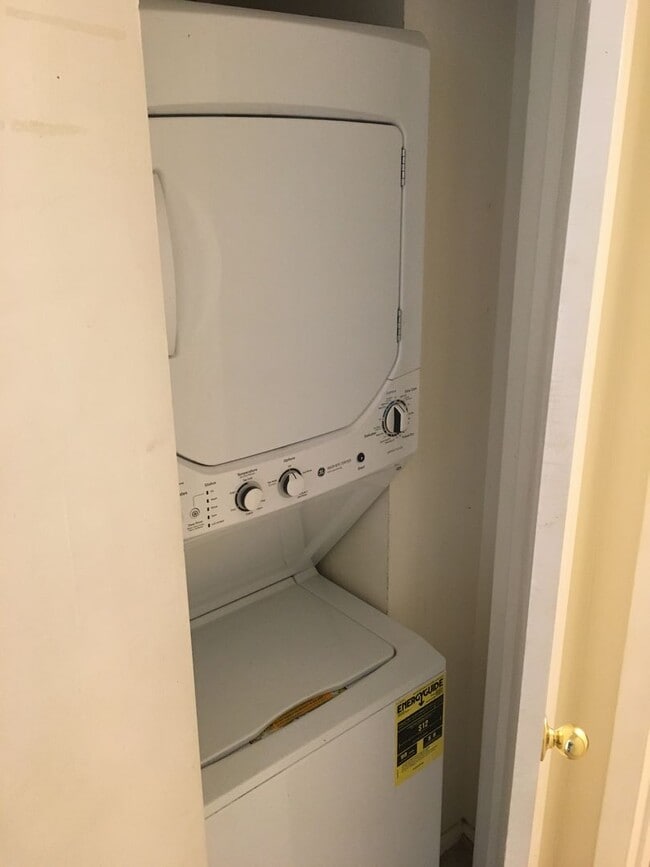 Photo - Convenient to everything! 2 bedroom condo