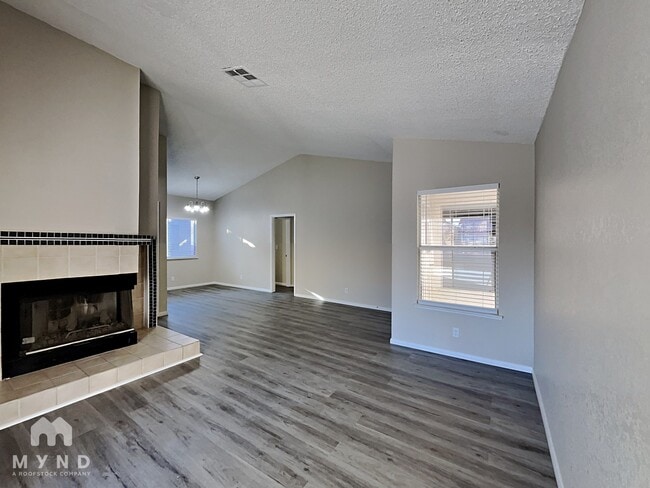 Photo - 5825 Goodsprings Ct