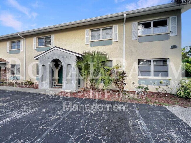 Photo - 6635 Warwick Cir