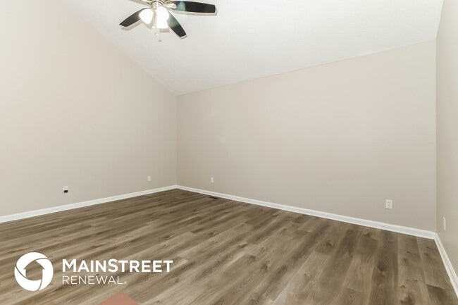 Photo - 1787 Wilson Ave