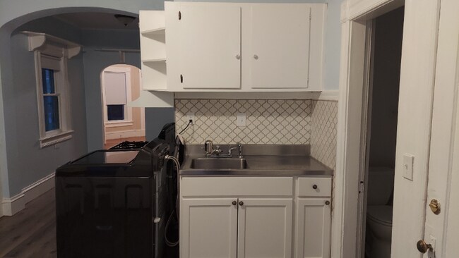 Photo - 60 Nonotuck St