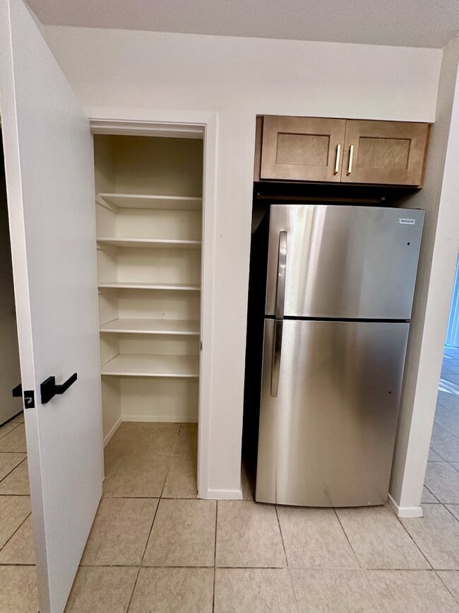 Pantry - 1302 Thornridge Rd Unit A