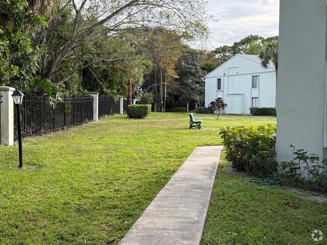 Building Photo - 3738 Savoy Ln Unit H1 Rental