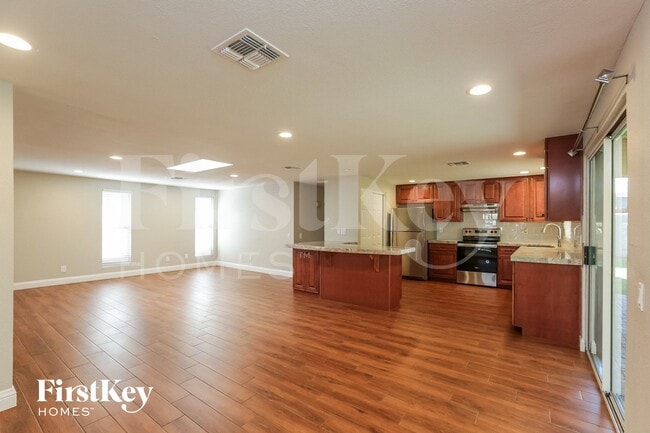 Photo - 2109 N Verano Way