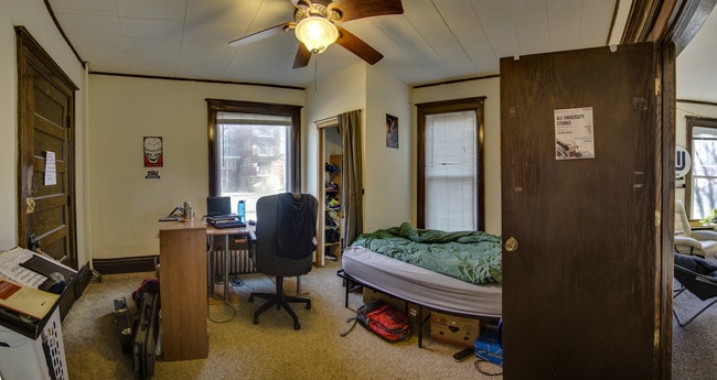 Photo - 112 S Mills St Unidad 1