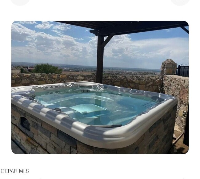 Photo - Beautiful Westside home FURNISHED with 4 bed-3 baths plus an office with beautiful backyard with ...