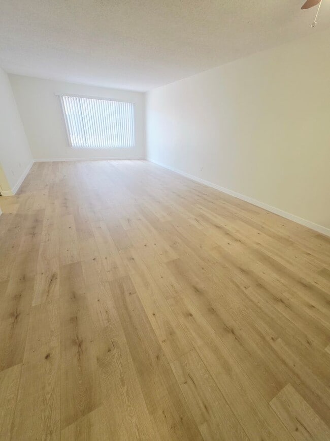 Photo - 1105 Melrose Ave Unit 103