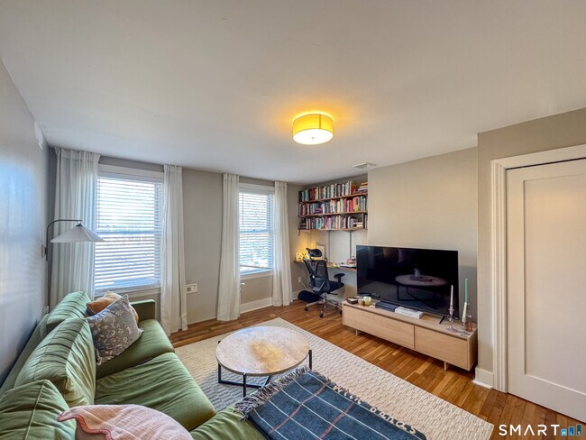 Photo - 508 Chapel St