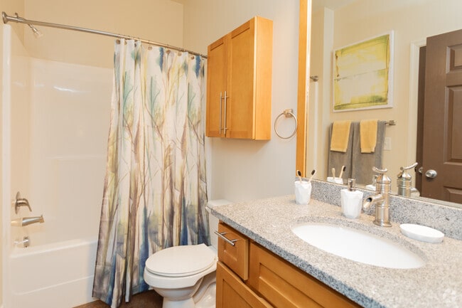 2BR, 2BA - 1080SF