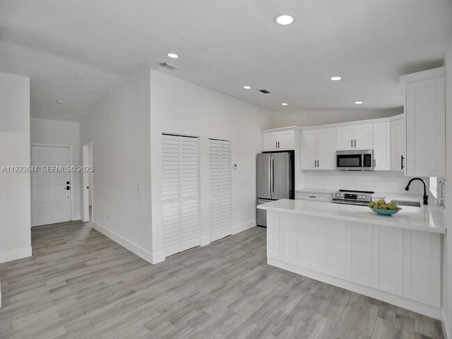 Photo - 13529 SW 62nd St