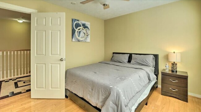 Photo - 1006 Rochow St Unit A