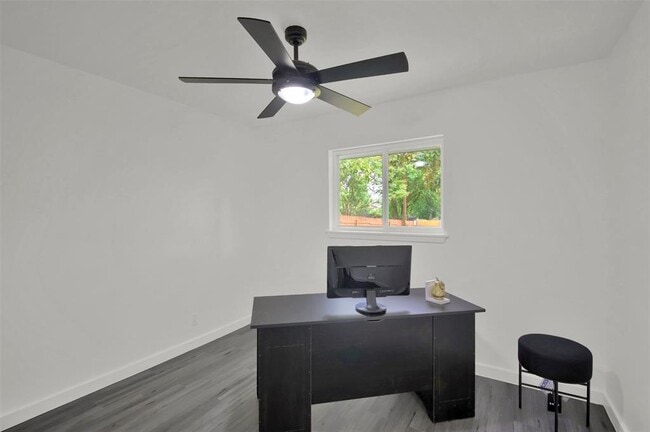 Photo - 1408 Fairfield Dr