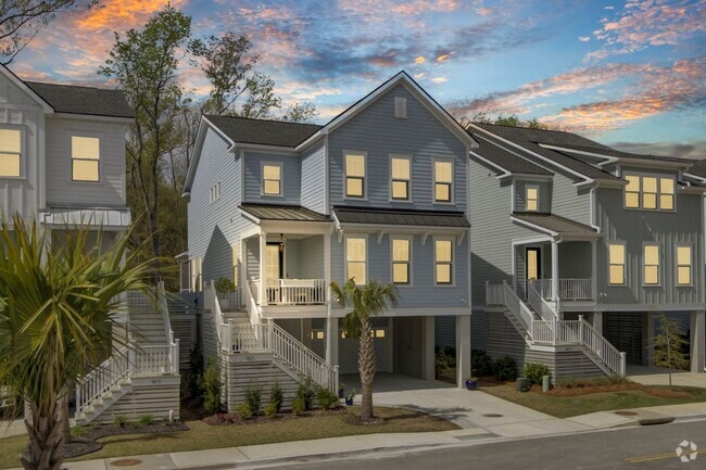 Building Photo - Impressive 4 bedroom home + office with el...