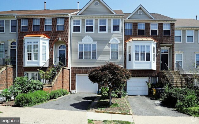 Building Photo - 14615 Seasons Dr Rental