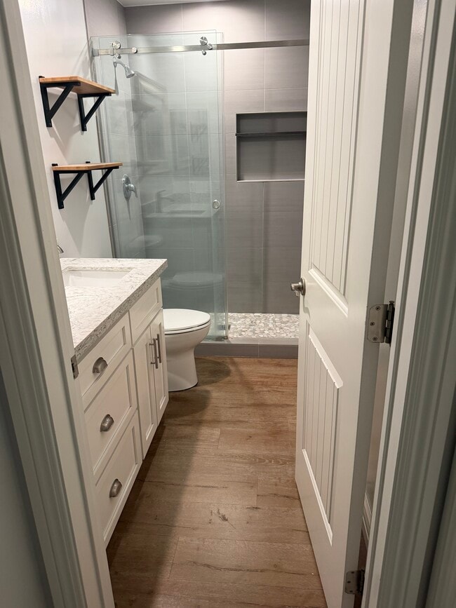 Bathroom - 140 N Alta Vista Ave Unit 140