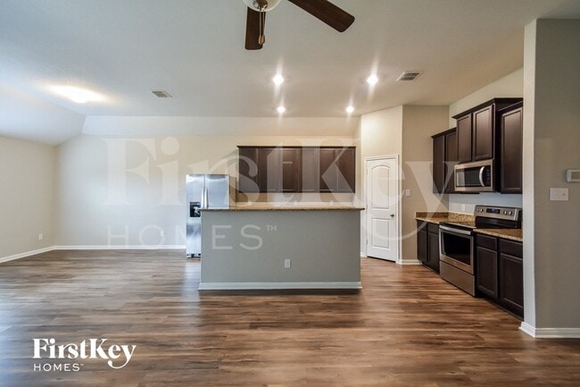 Photo - 11811 Wolf Cyn