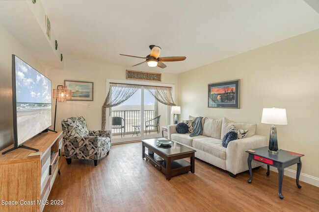 Photo - 199 Jimmy Buffett Mem Hwy Unit B-201