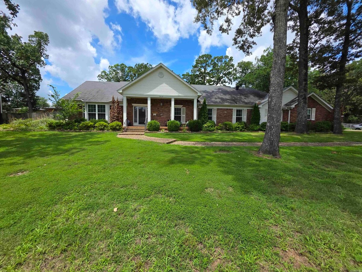 Photo - 2318 N Rodney Parham Rd Casa