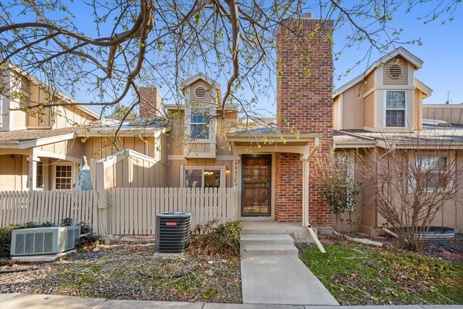 Building Photo - 3BR Townhome | Finished Basement | 2-Car Garage | Pool, Tennis & Pickleball