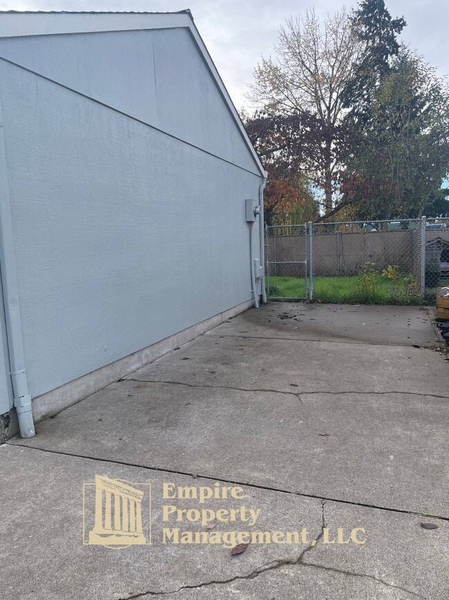 Photo - 3819 Dove Ln