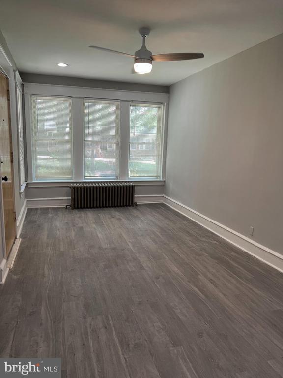 Building Photo - 6226 N 4th St Rental