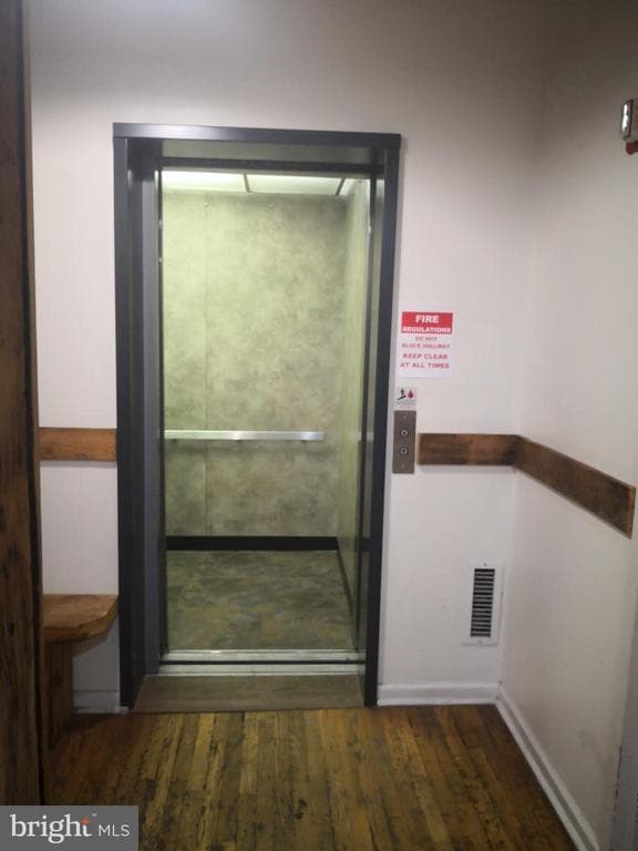 Photo - 1020 Hamilton St