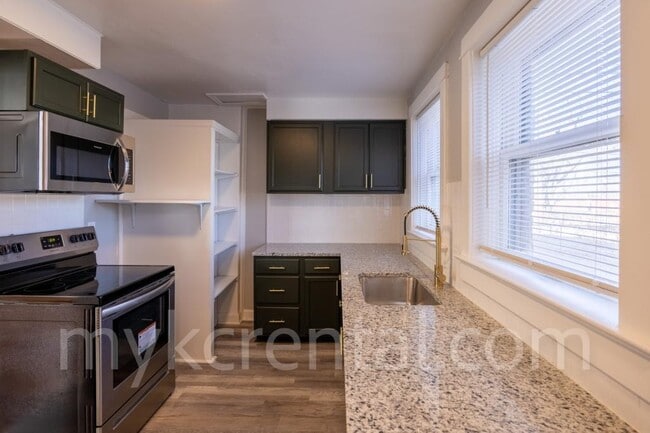 Photo - 17 S 17th St