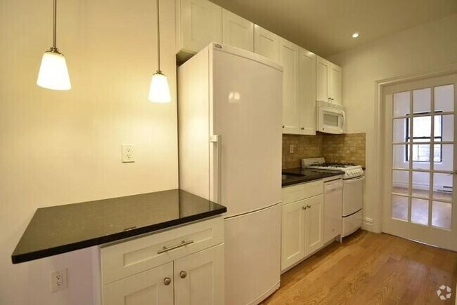 Building Photo - 2 bedroom in New York NY 10019 Rental