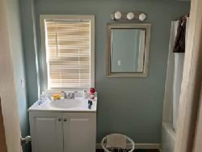 Photo - 407 N Clinton St Unit B