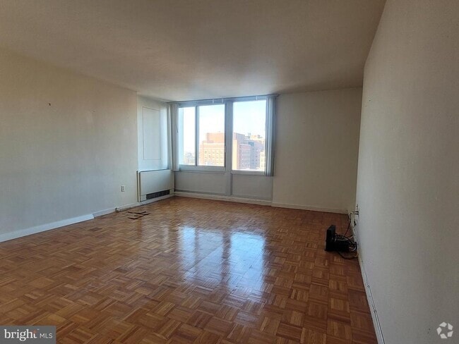 Building Photo - 604-36 S Washington Square Unit 818 Rental