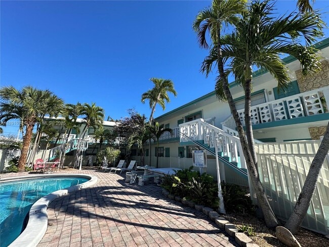 Photo - 840 NE 17th Terrace Unidad 10