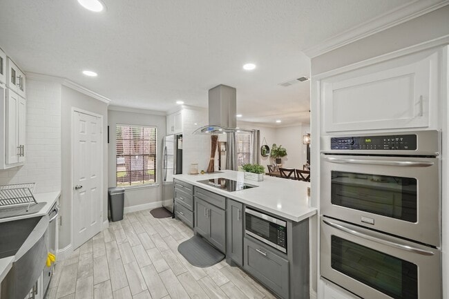 Photo - 15831 Ridge Park Dr