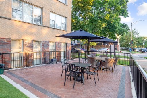 Photo - 7070 N Sheridan Rd Condo