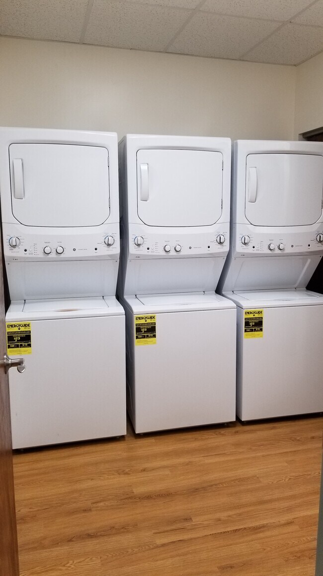 620 Dillingham Blvd Apartments For Rent in Honolulu, HI