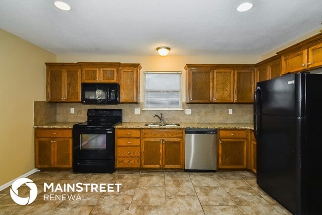 Photo - 1602 NW Hilltop Ln