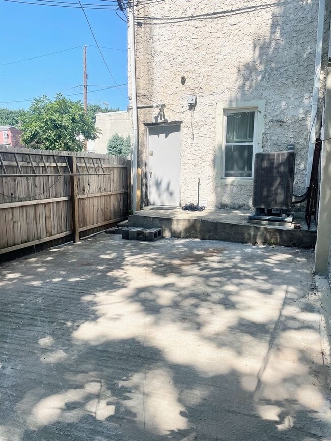 Photo - 3942 Wallace St