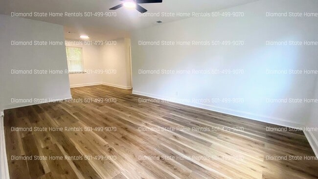 Photo - 428 N Oak St