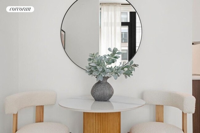 Photo - 111 Willoughby St