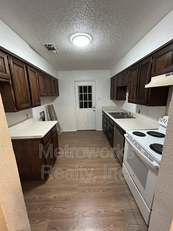 Building Photo - 206 Pine Meadow Dr Rental