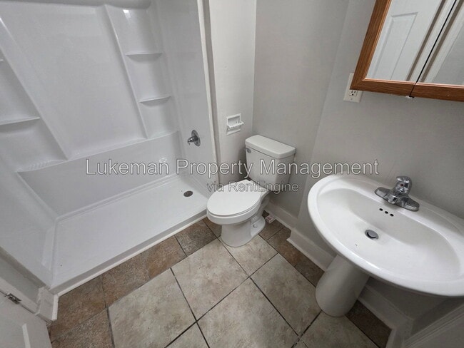 Photo - 1338 Portage Street