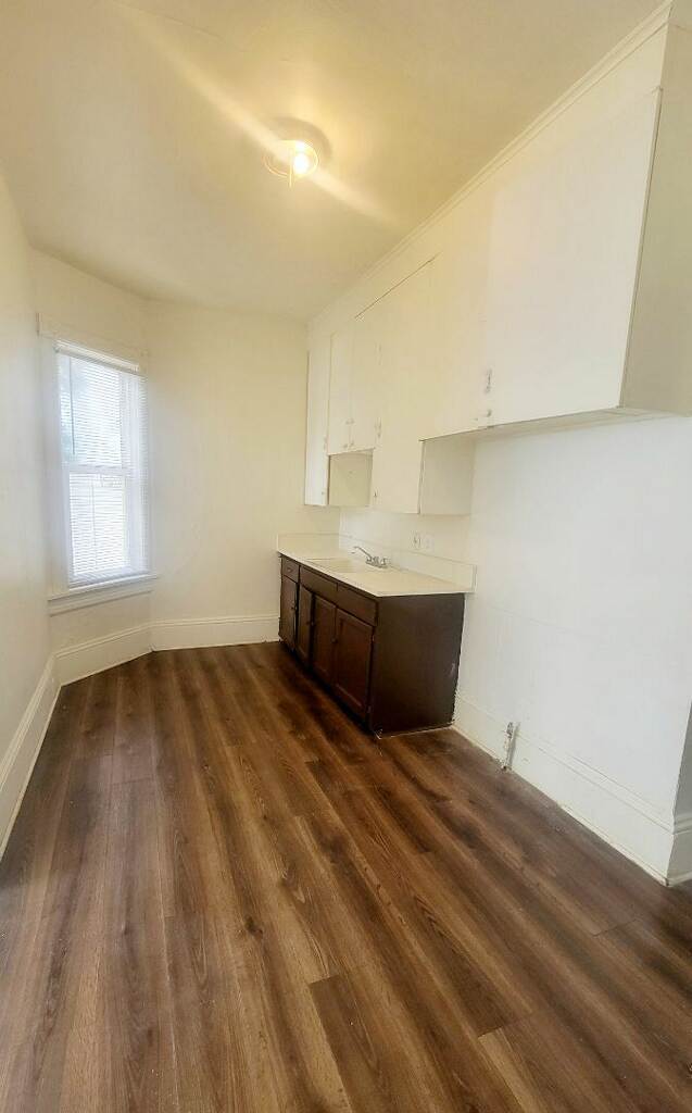 Photo - 1-Bedroom 1 Bath – 1710-1712 West Mineral Street