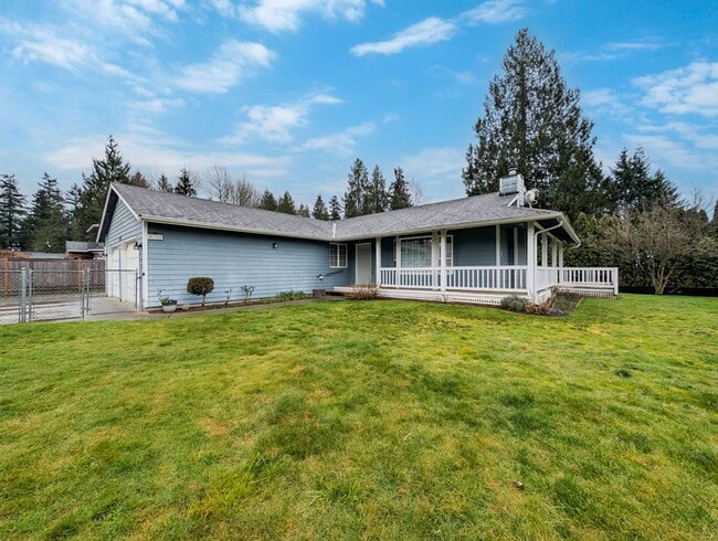 Photo - 3 bed, 2 bath Ramber with 2 Car Garage & Fenced yard!