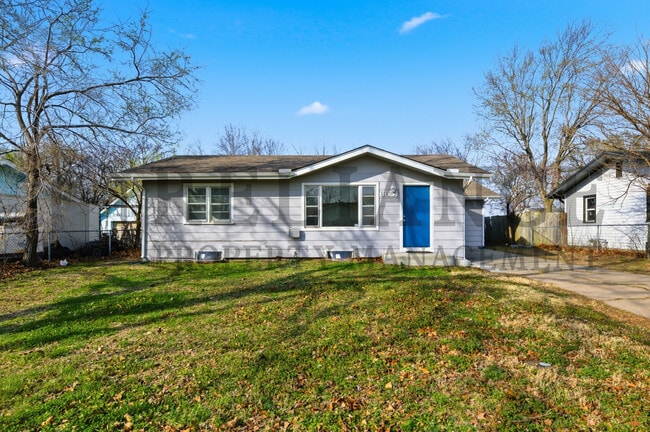 Building Photo - 6651 N Scottsville St