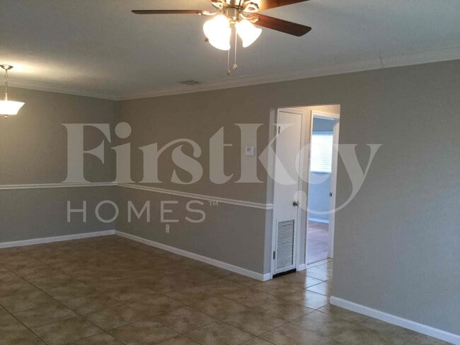 Photo - 3150 SW 21st St