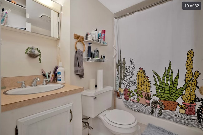 Photo - 60 State St Unit 4