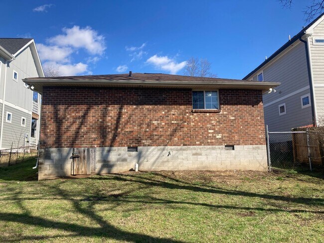 Photo - 1811 16th Ave N Unit 1811 16th Ave N - B Nashville , TN 37208