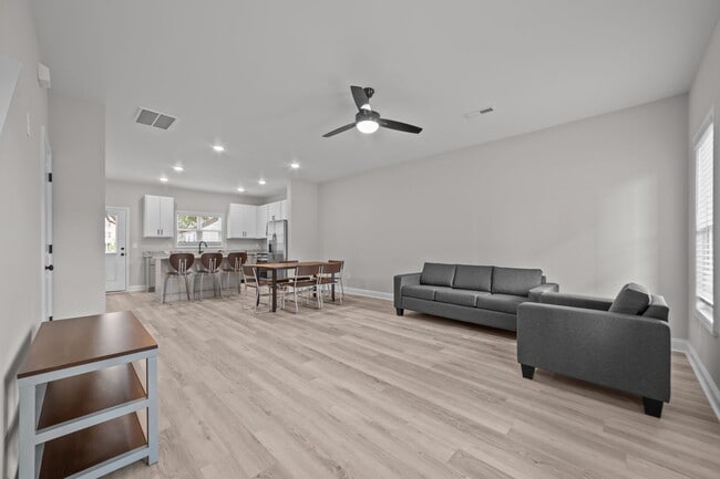 Photo - 9th + Forbes Luxury Student Living