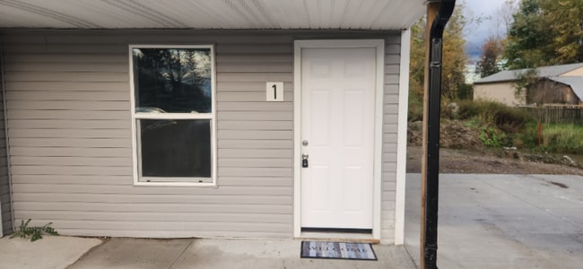 Photo - 14572 N Saginaw Rd